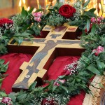 Выносной Крест с частицей древа Честнаго и Животворящего Креста Господня
